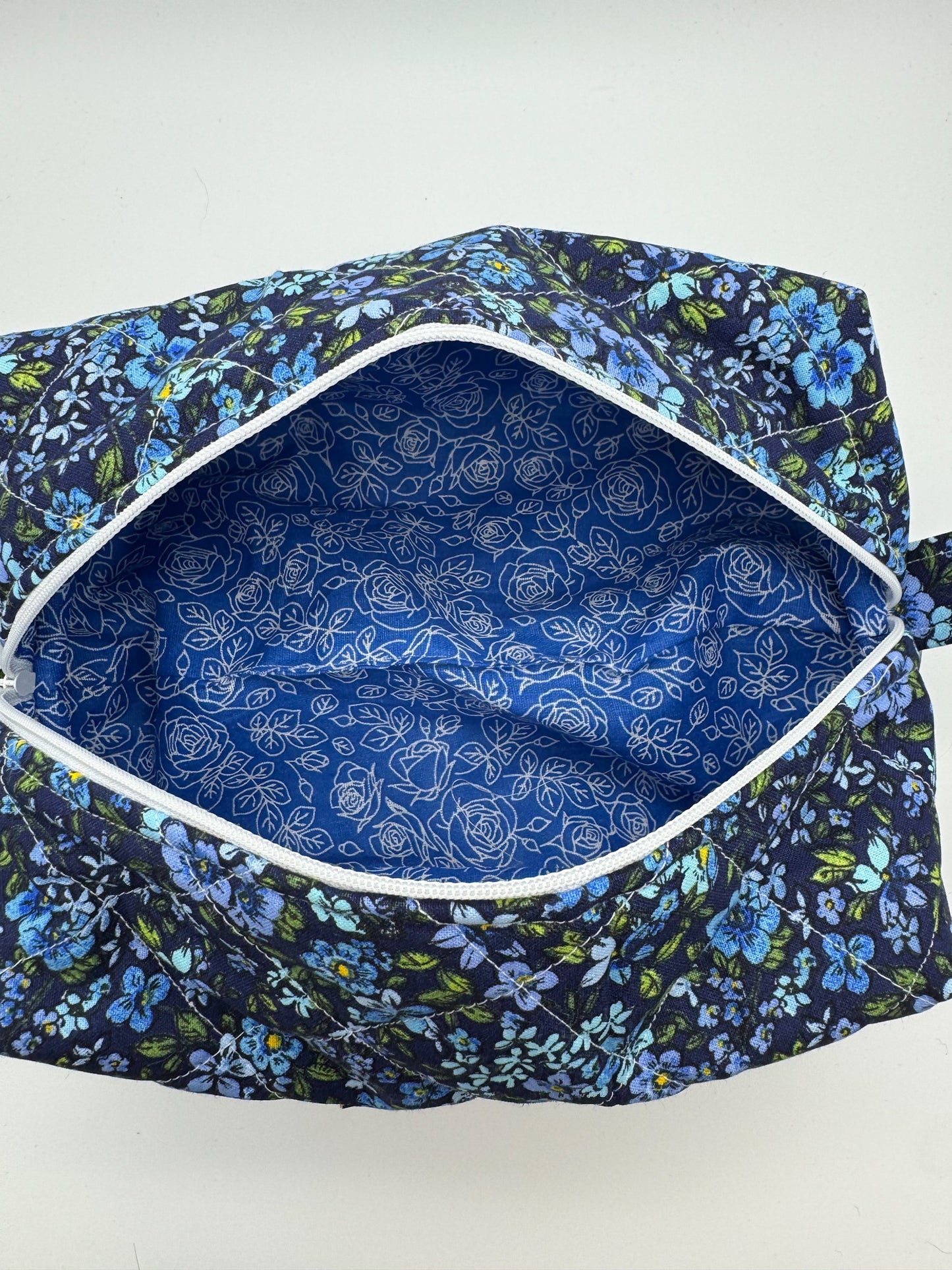 Blue Daisy Flower Quilted Pouch