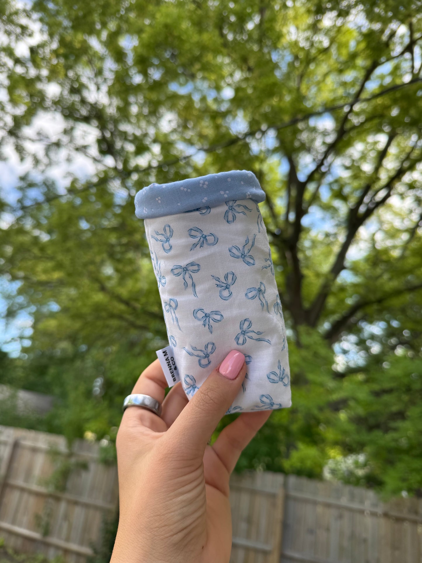 Blue Mini Bow Slim Can Sleeve