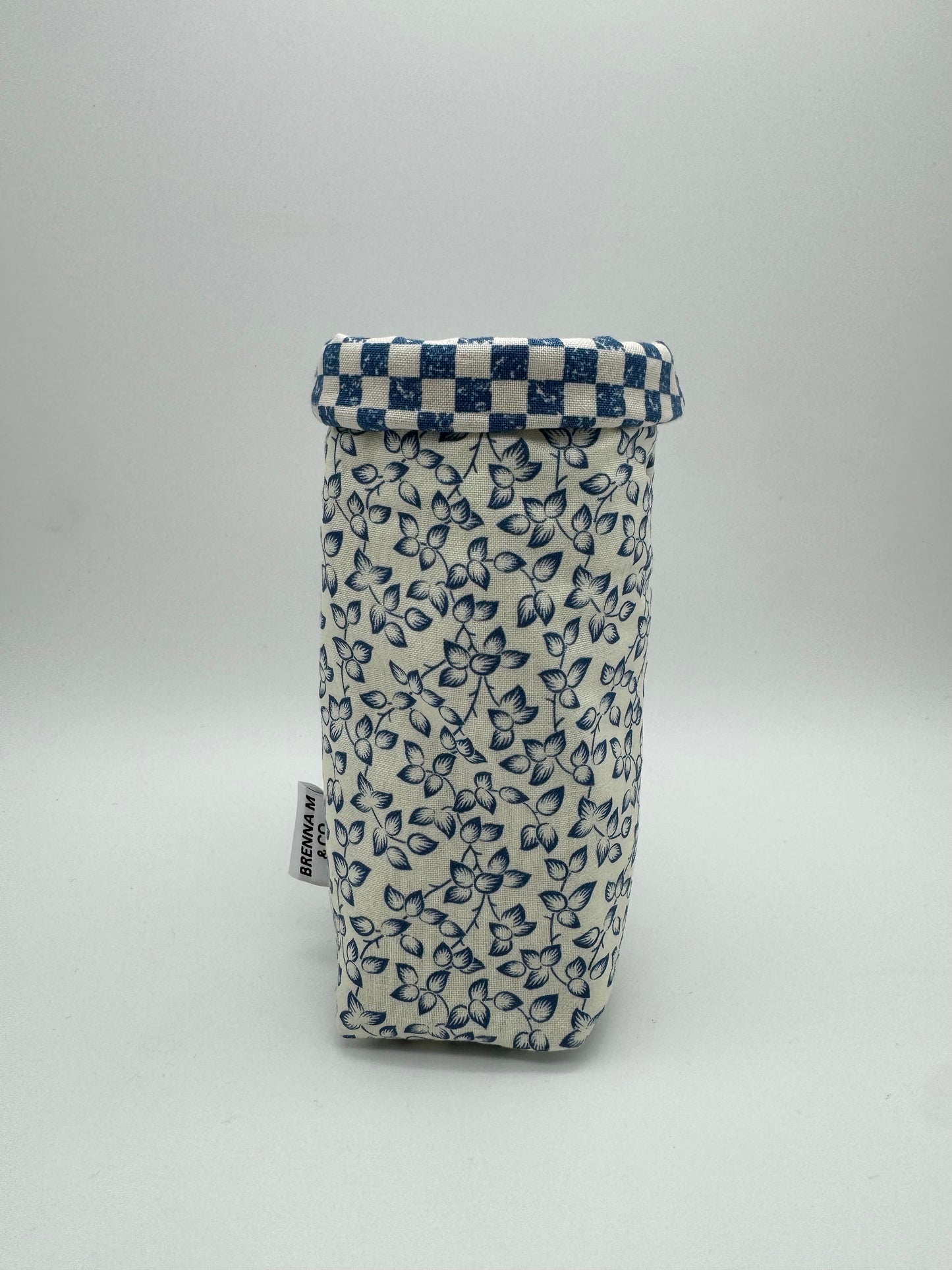 Blue Vine Slim Can Sleeve