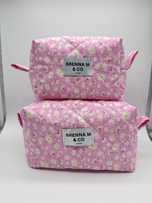 Pink & White Daisy Quilted Makeup Bag