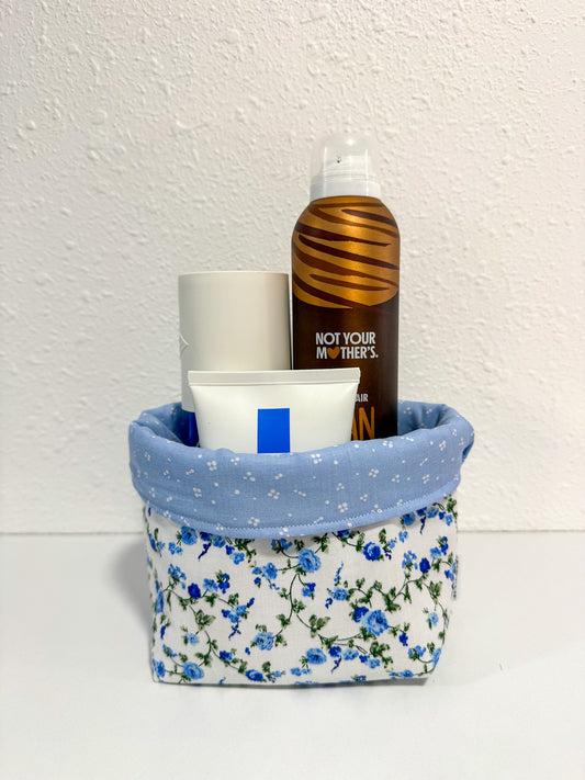 Blue Roses Bubble Bucket