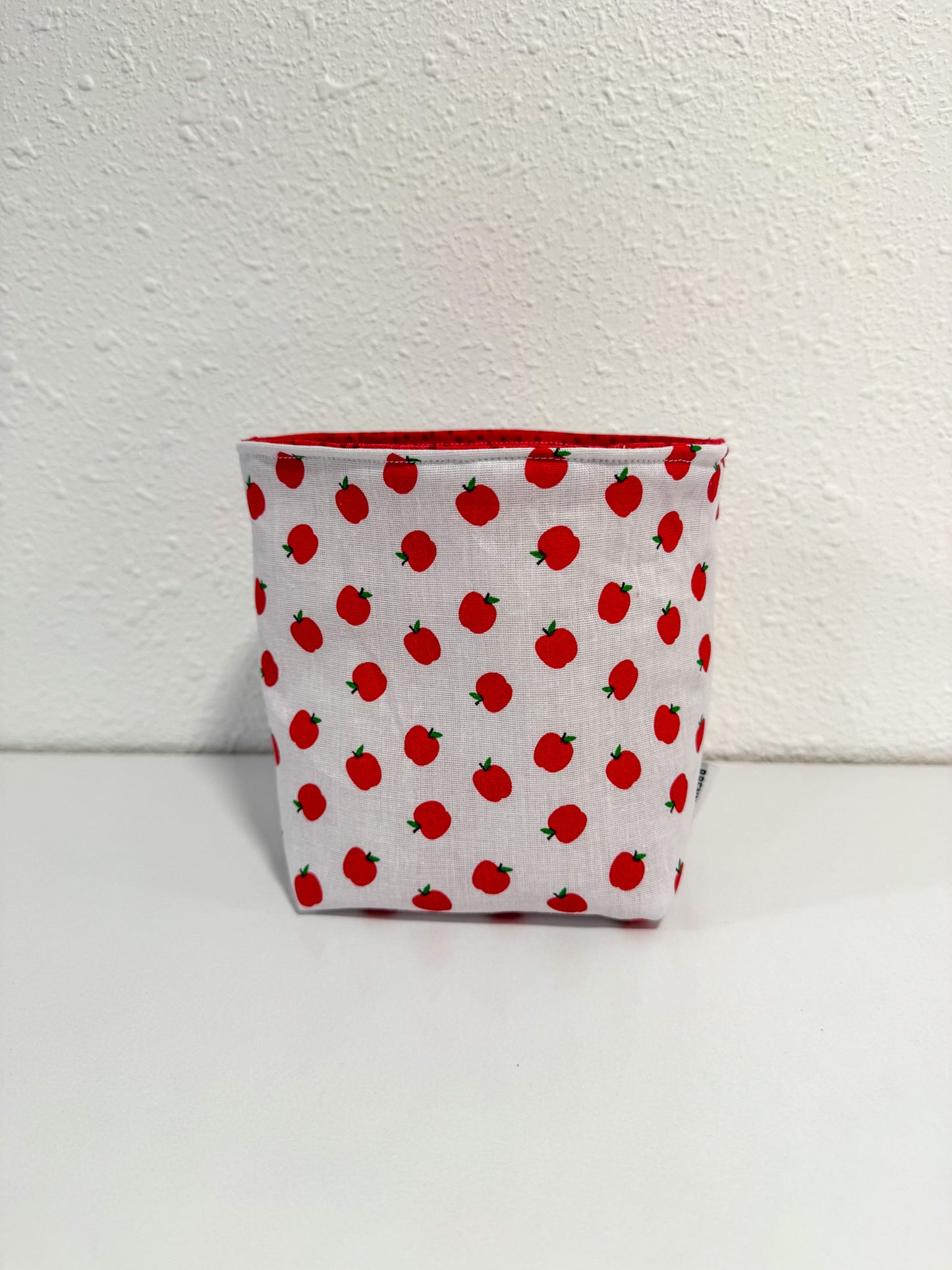 Red Apple Bubble Bucket